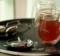 Thermo-glass cups with tea infusers