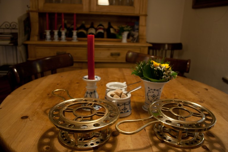 Tea holders to keep the tea warm